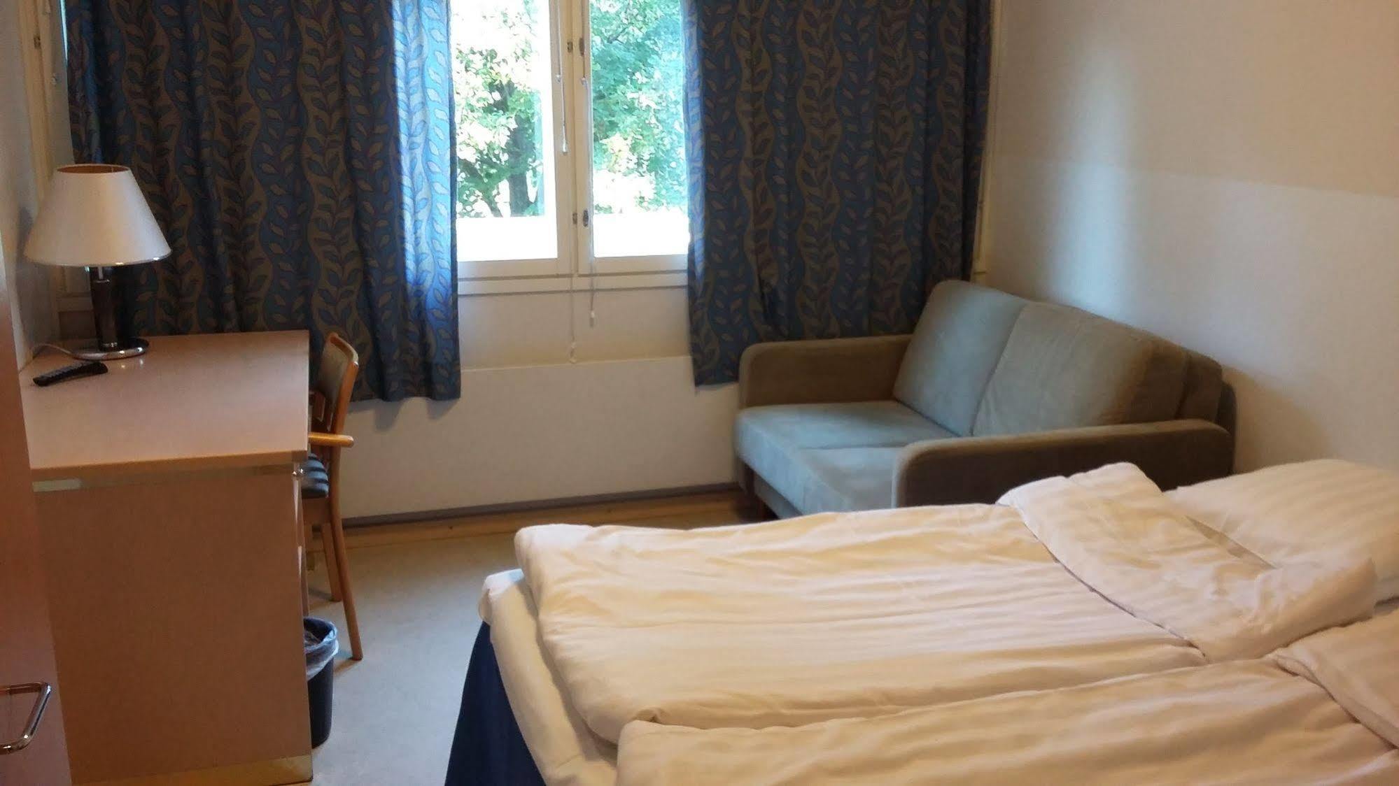 Hotel Pietari Kylliaeinen Савонлина Екстериор снимка