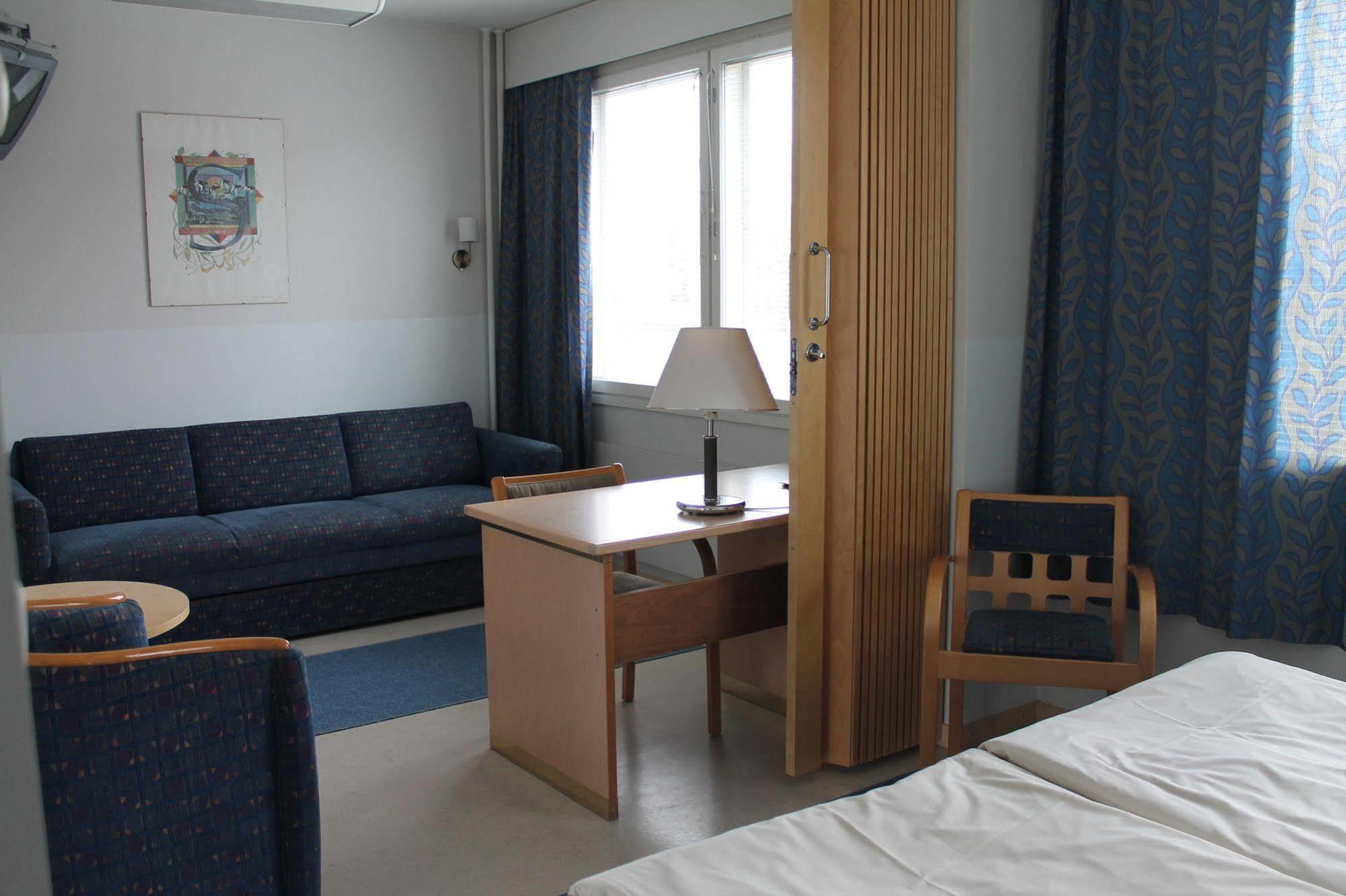 Hotel Pietari Kylliaeinen Савонлина Екстериор снимка